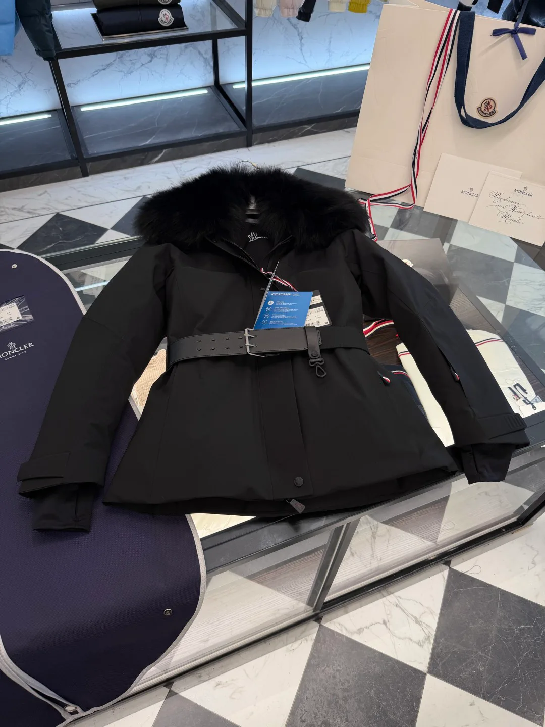 Куртки И Пуховики Женские Moncler 19336111