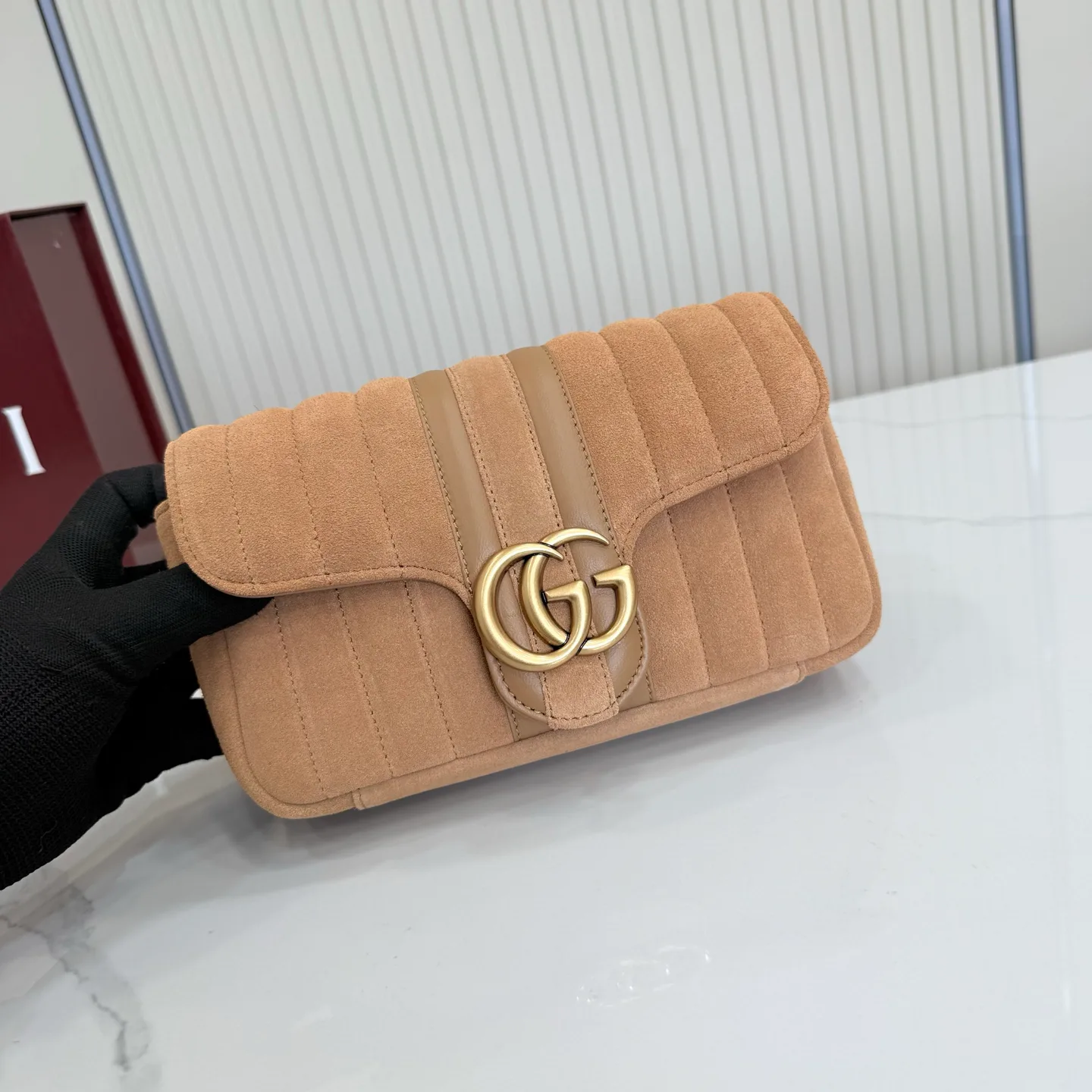 Классические Сумки Женские Gucci 18210743