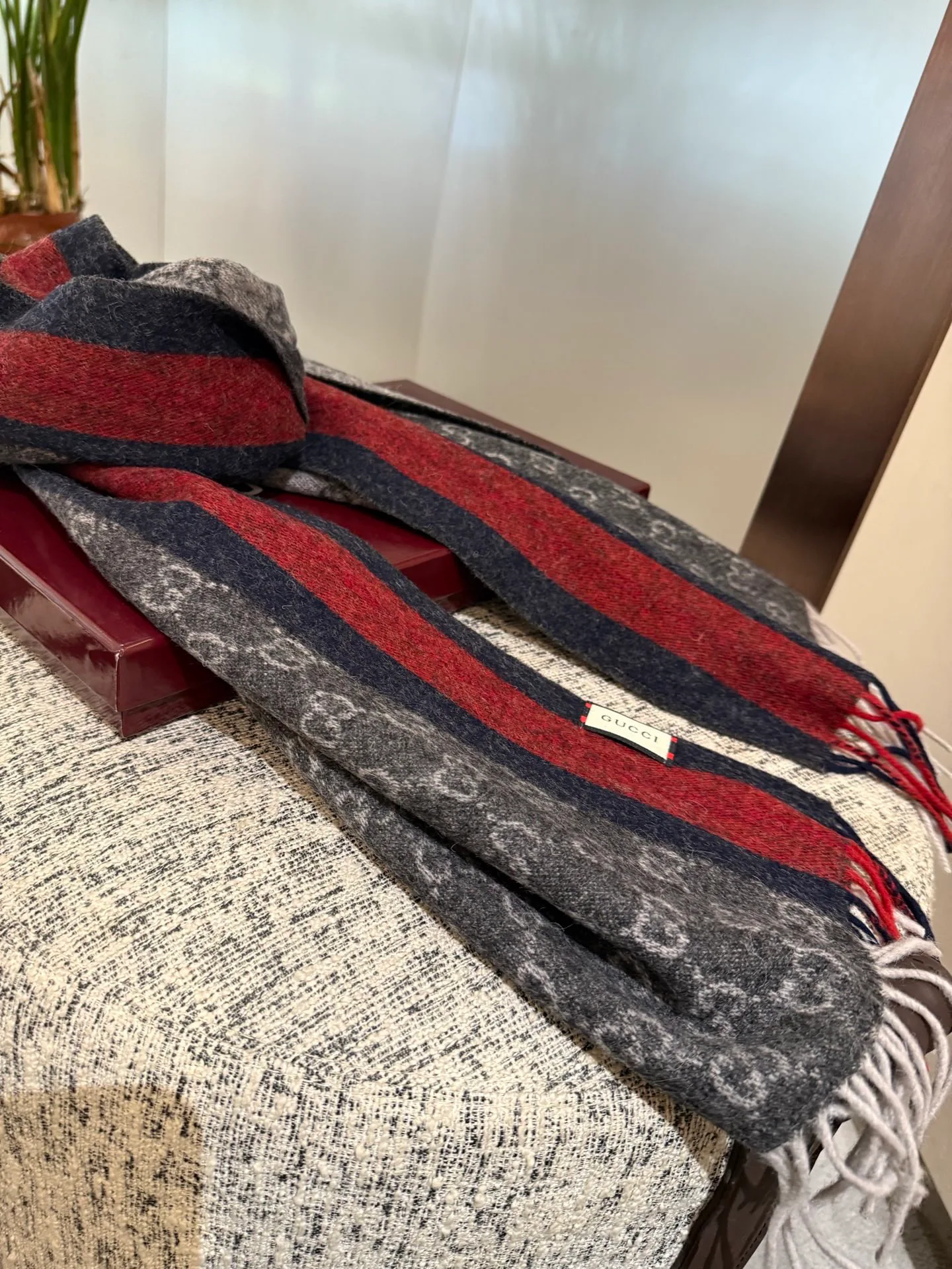 Шарфы Gucci 386176