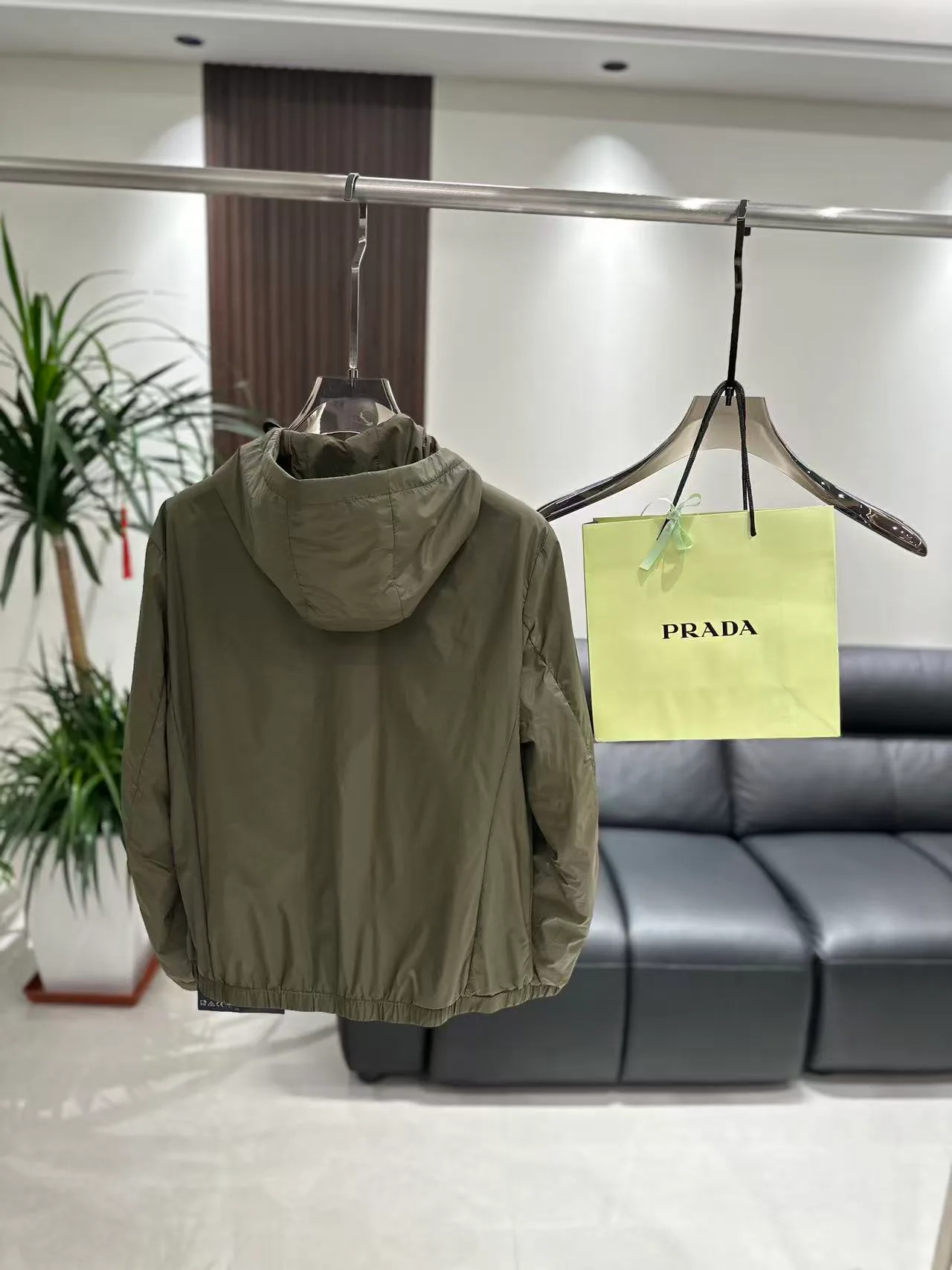Куртки И Пуховики Мужские Prada 17944125
