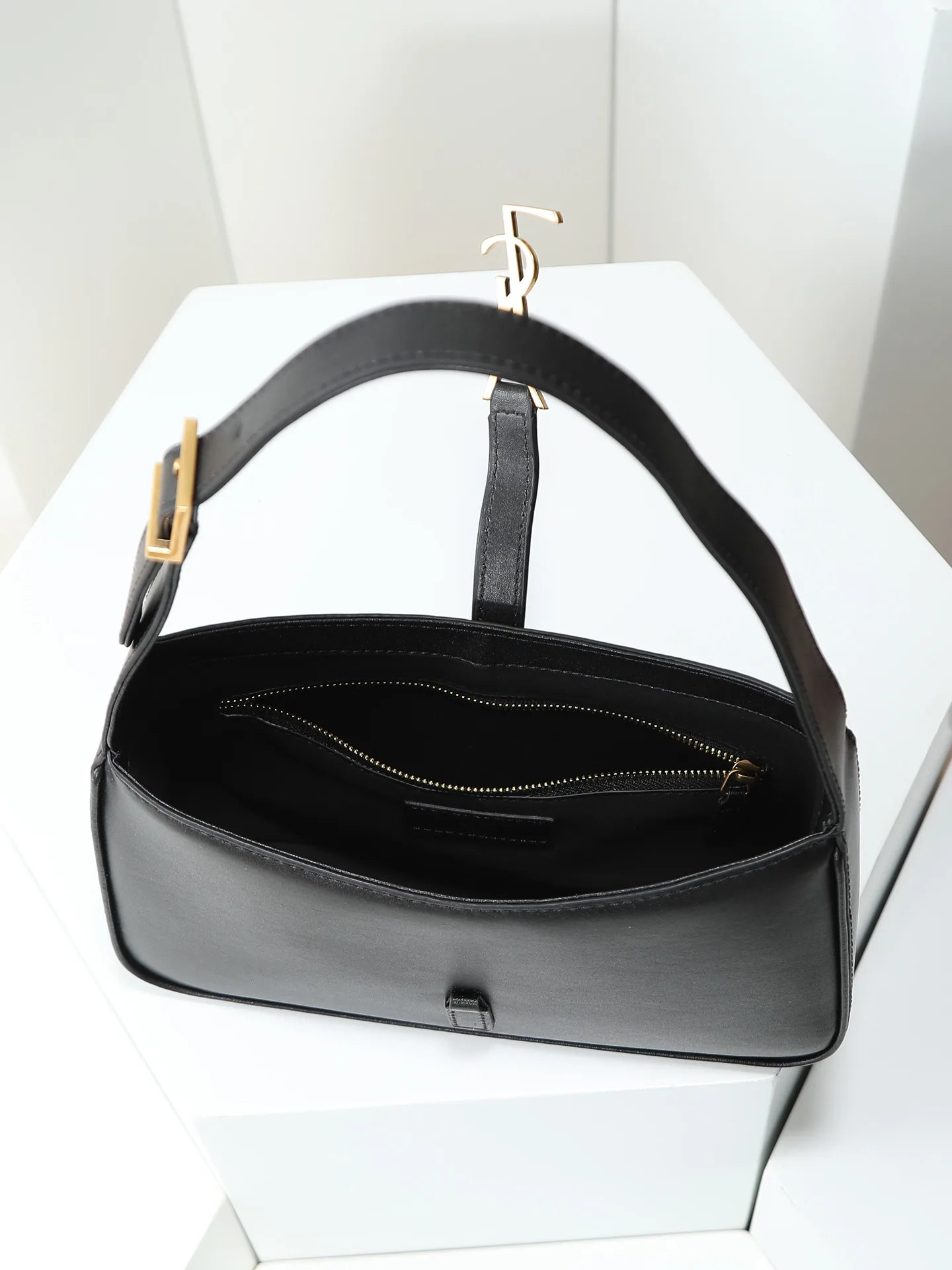 Классические Сумки Женские Saint Laurent 18005140
