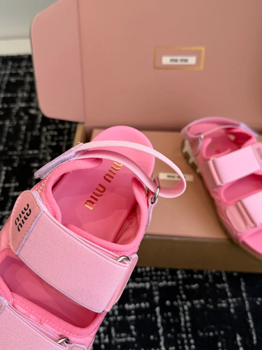 Сандалии Женские Miu Miu 10968820