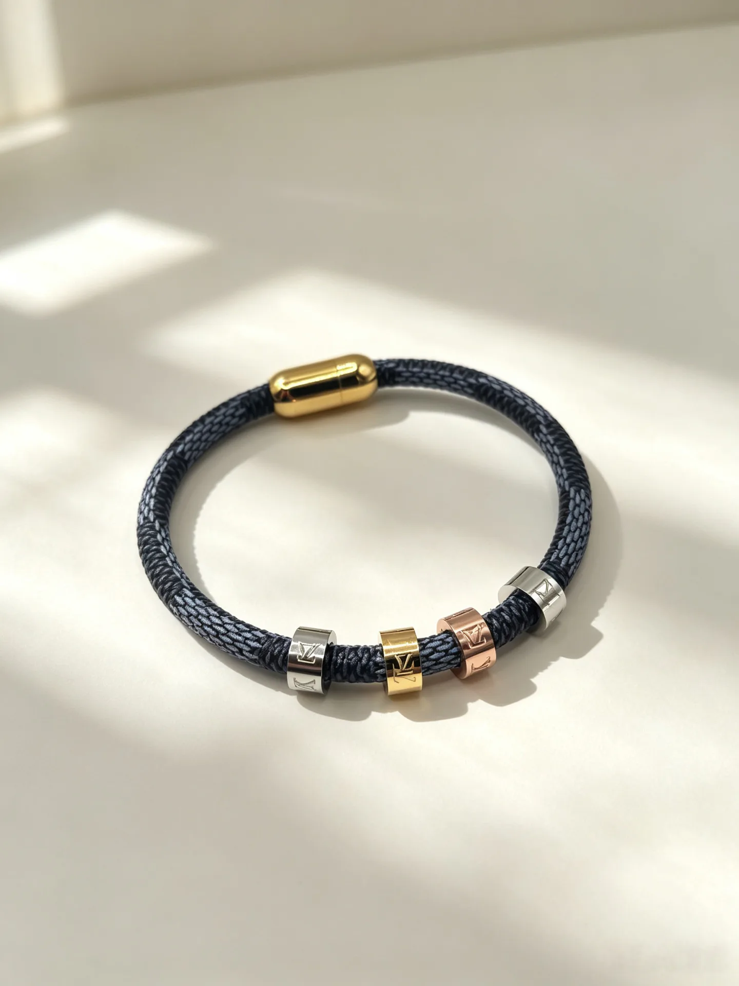 Бижутерия Louis Vuitton 17871416