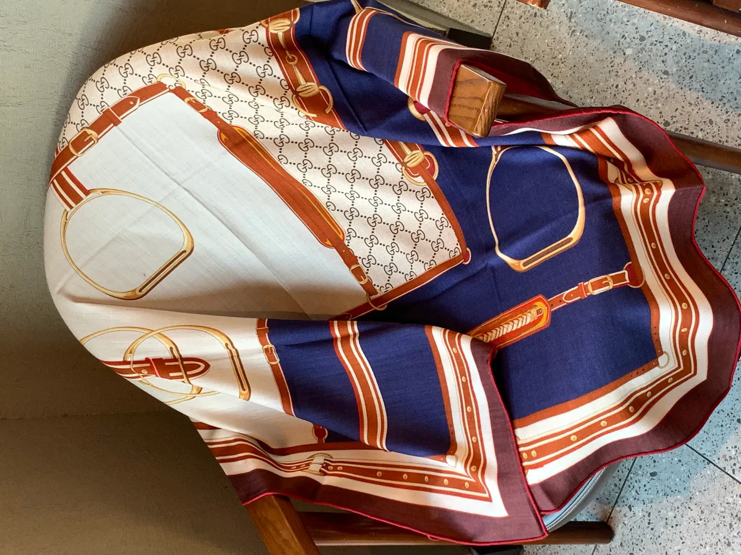 Шарфы Gucci 1036403