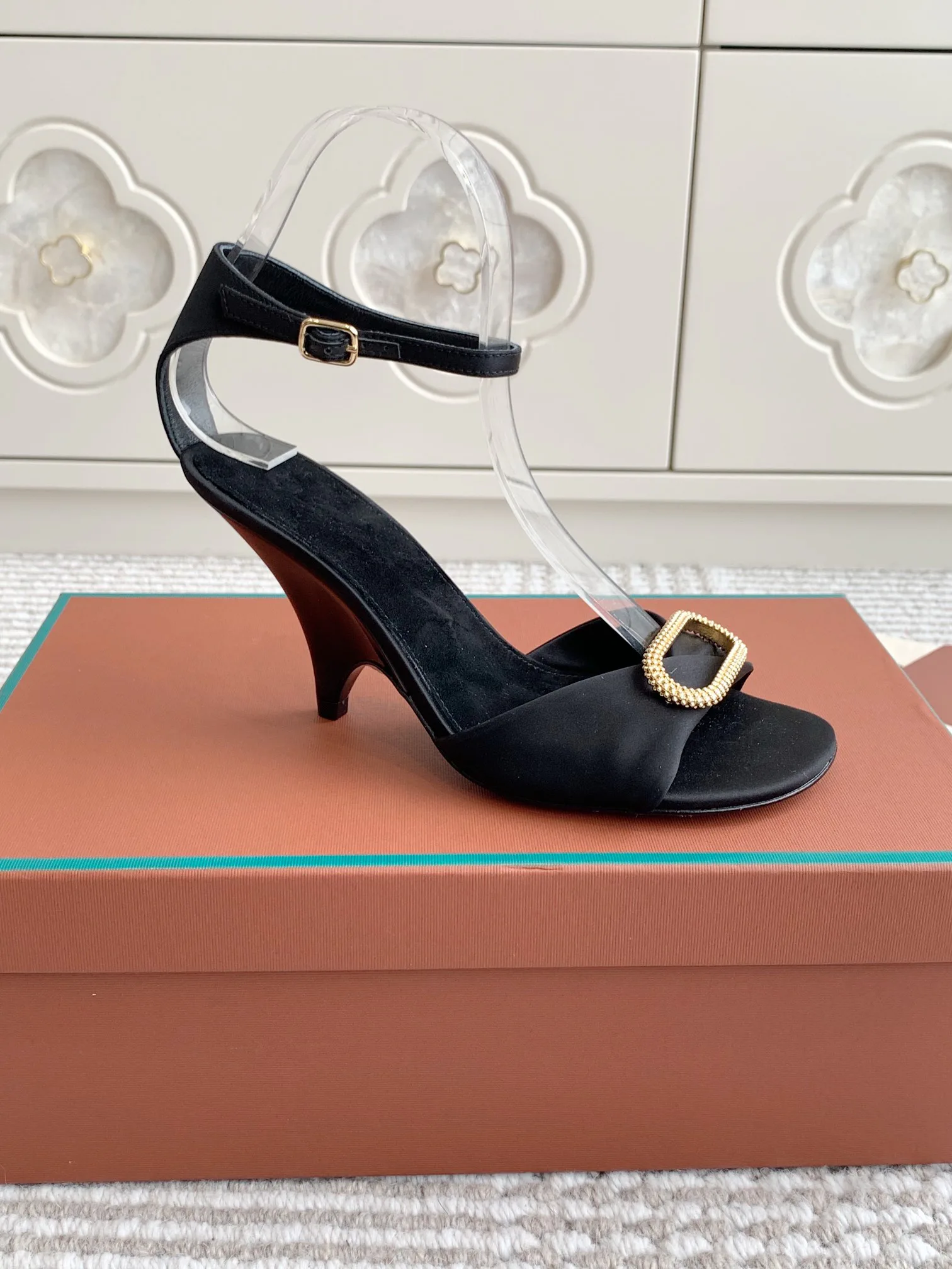 Босоножки Женские Loro Piana 10316