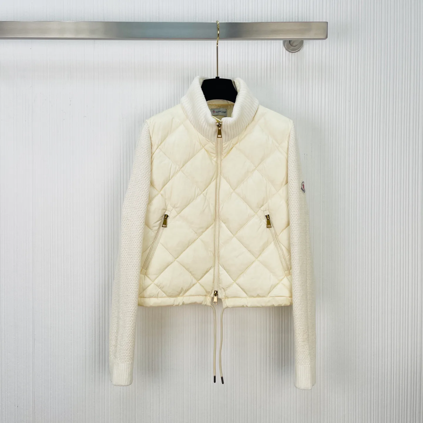 Куртки И Пуховики Женские Moncler 19111919
