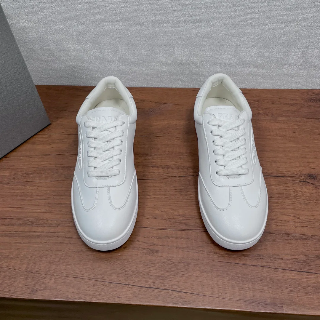 Кроссовки Мужские Prada 18697644
