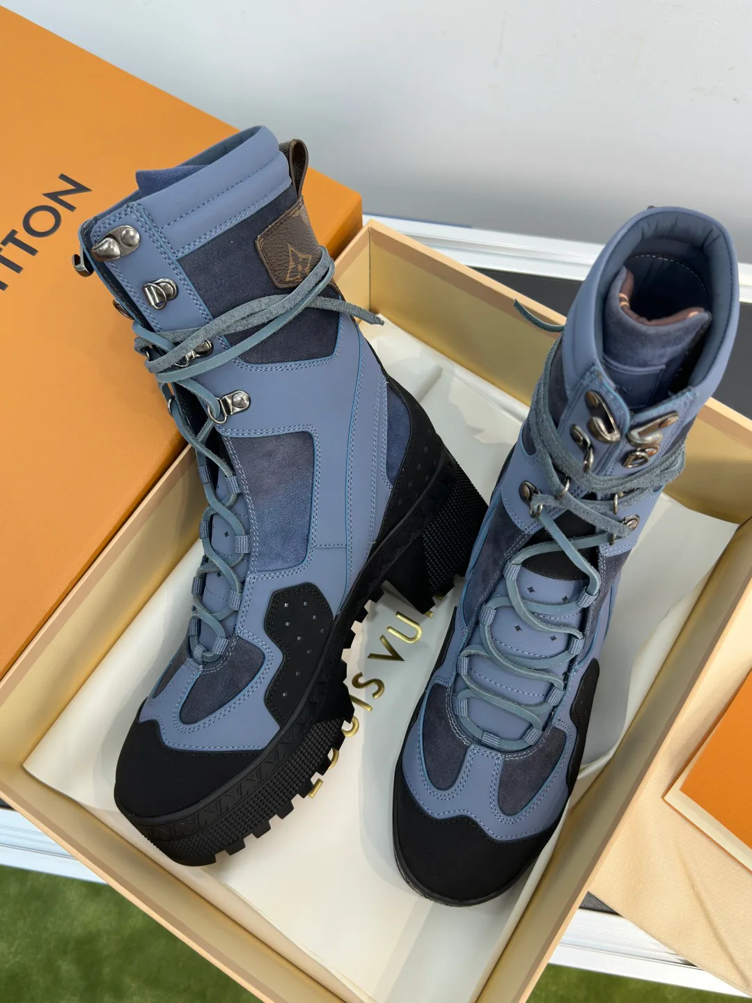 Ботинки Женские Louis Vuitton 18741649