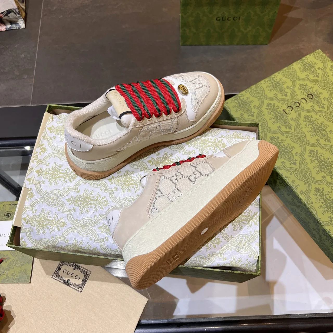 Кроссовки Женские Gucci 907443