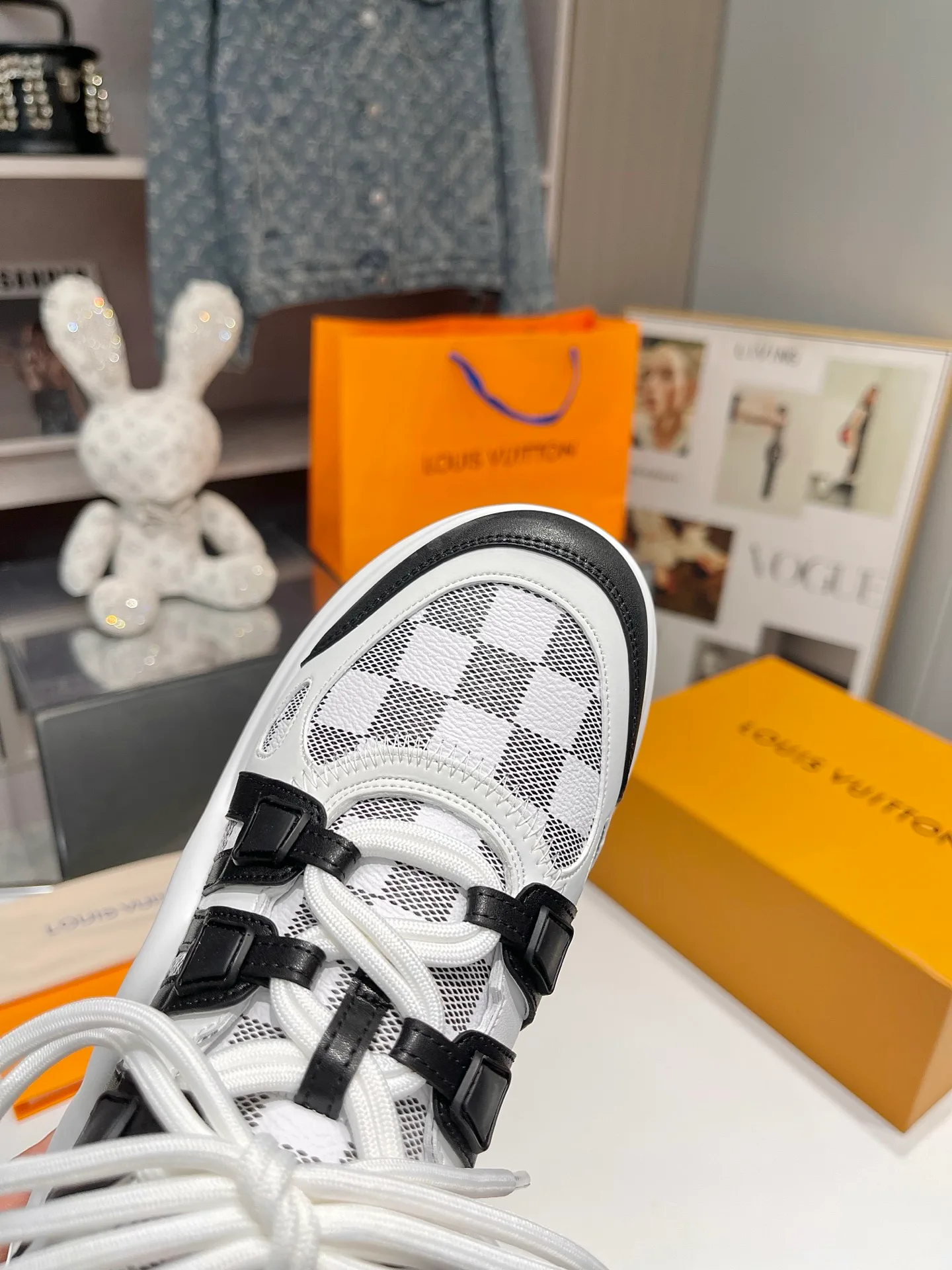 Кроссовки Женские Louis Vuitton 28152