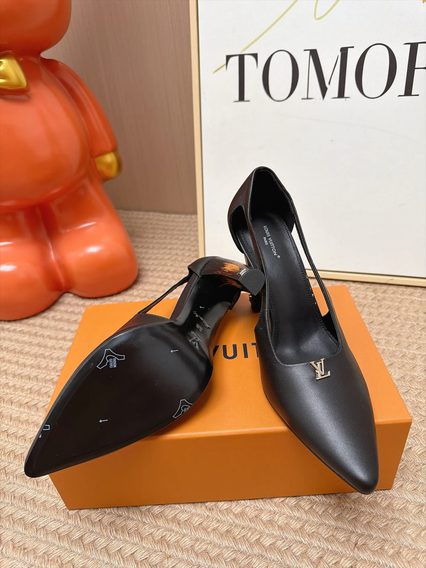 Туфли Женские Louis Vuitton 18275876