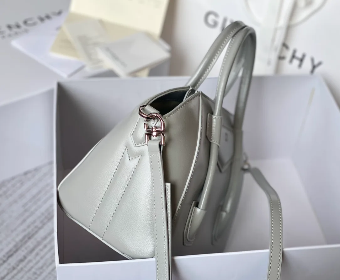 Сумки На Ремне Женские Givenchy 393508