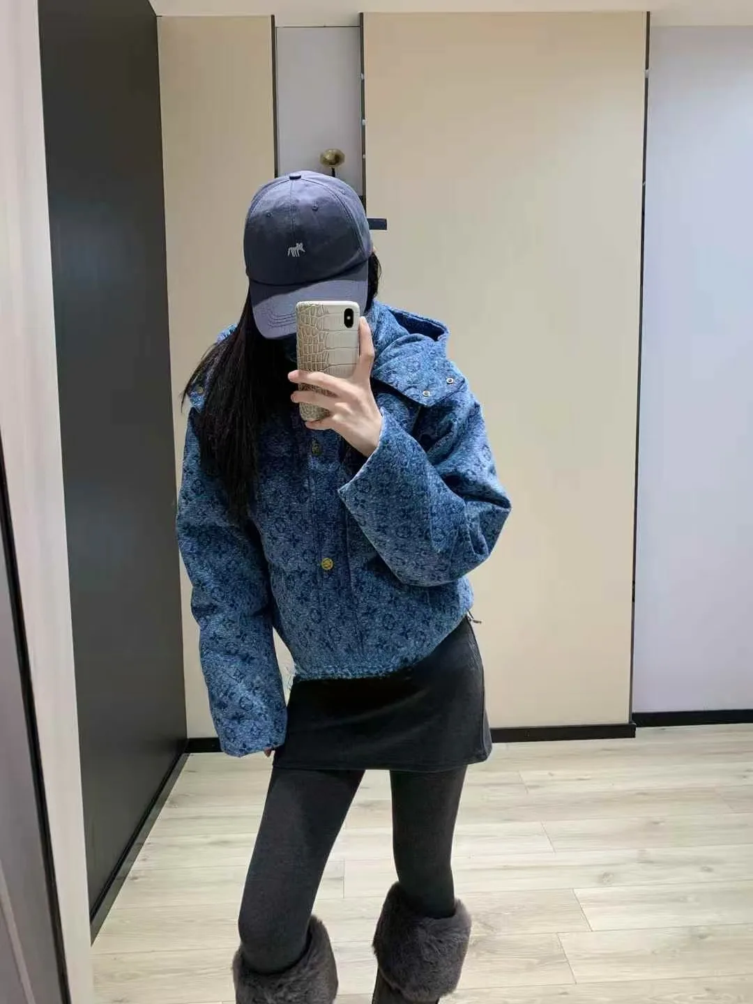 Куртки И Пуховики Женские Louis Vuitton 476473