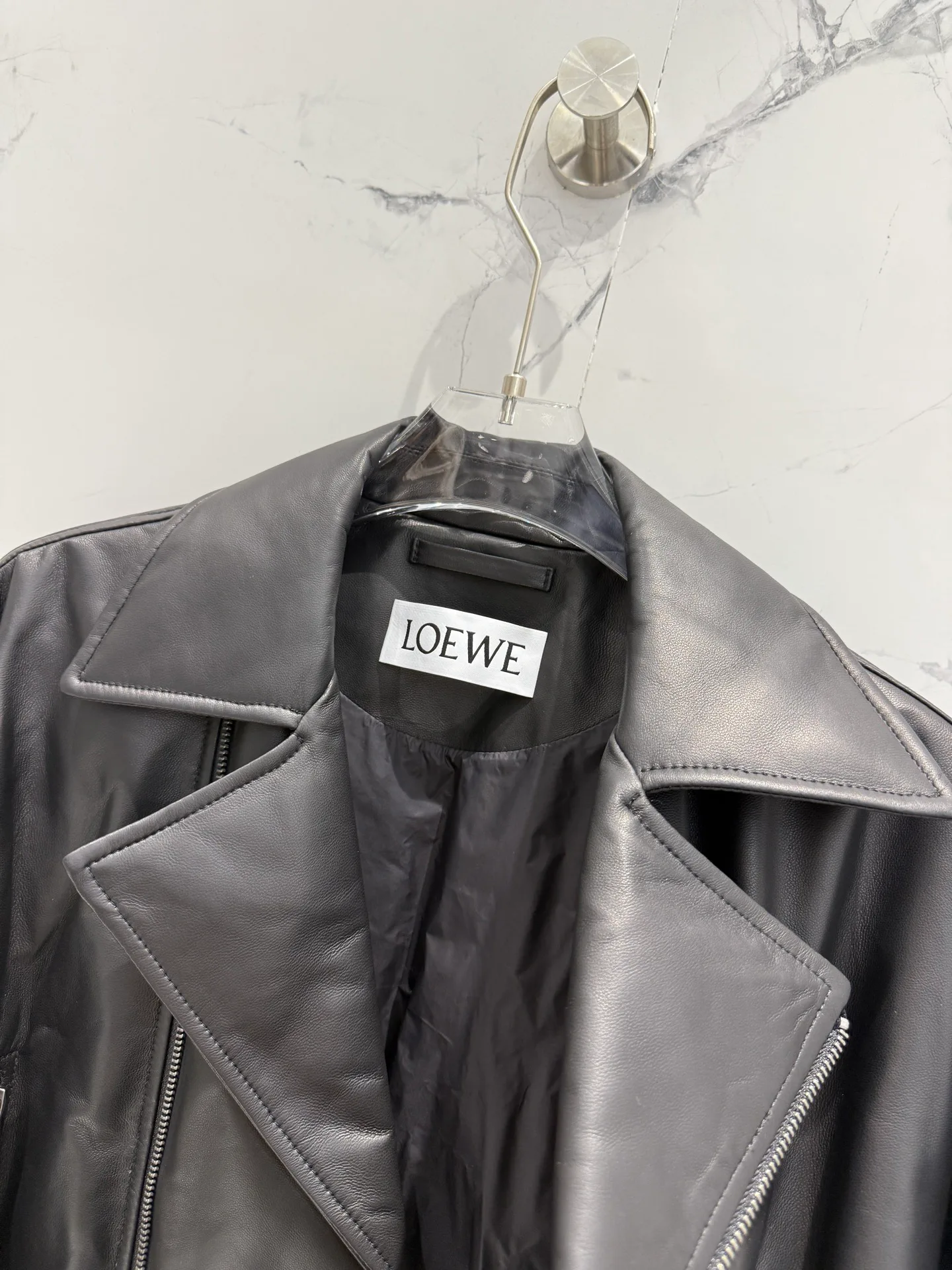Кожаные Куртки И Дублёнки Женские Loewe 11868478