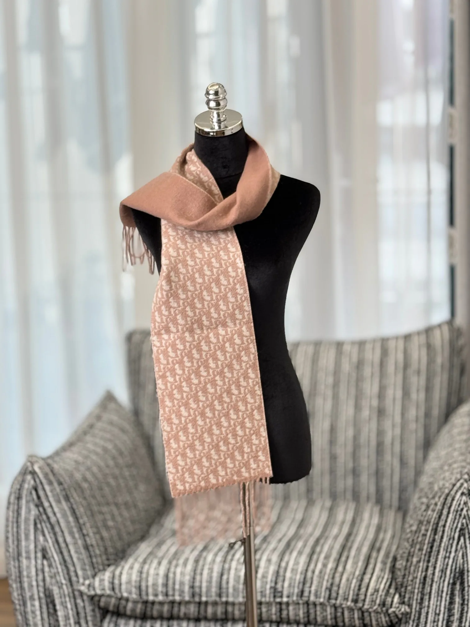 Шарфы Christian Dior 18523932