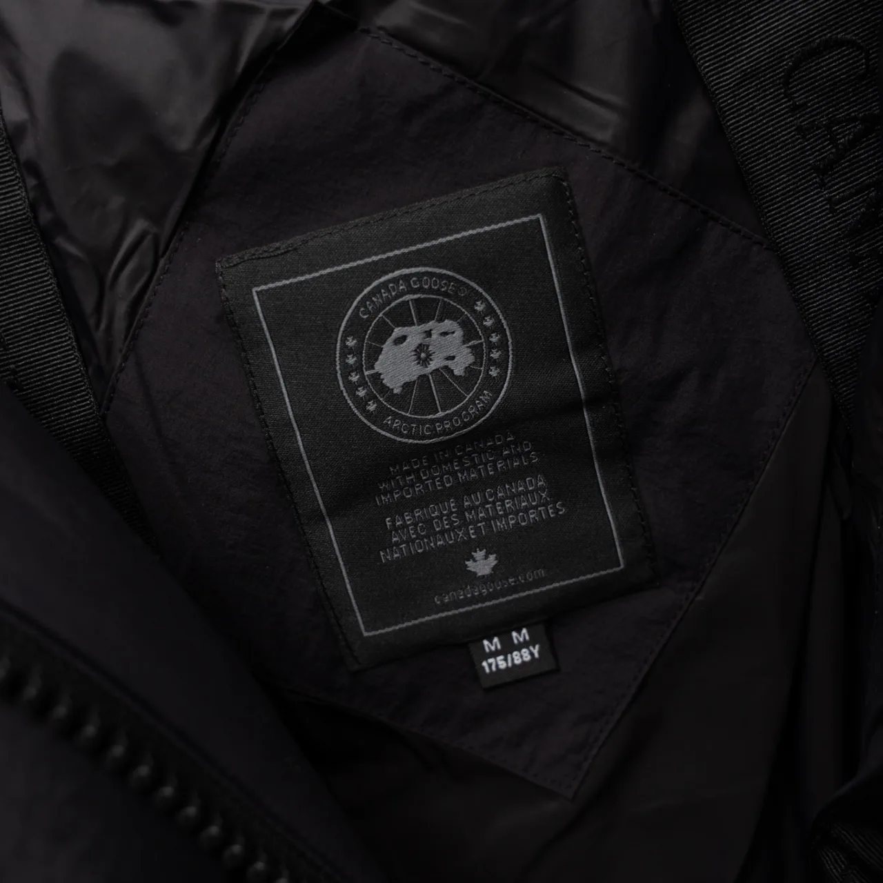 Куртки И Пуховики Женские Canada Goose 1536077