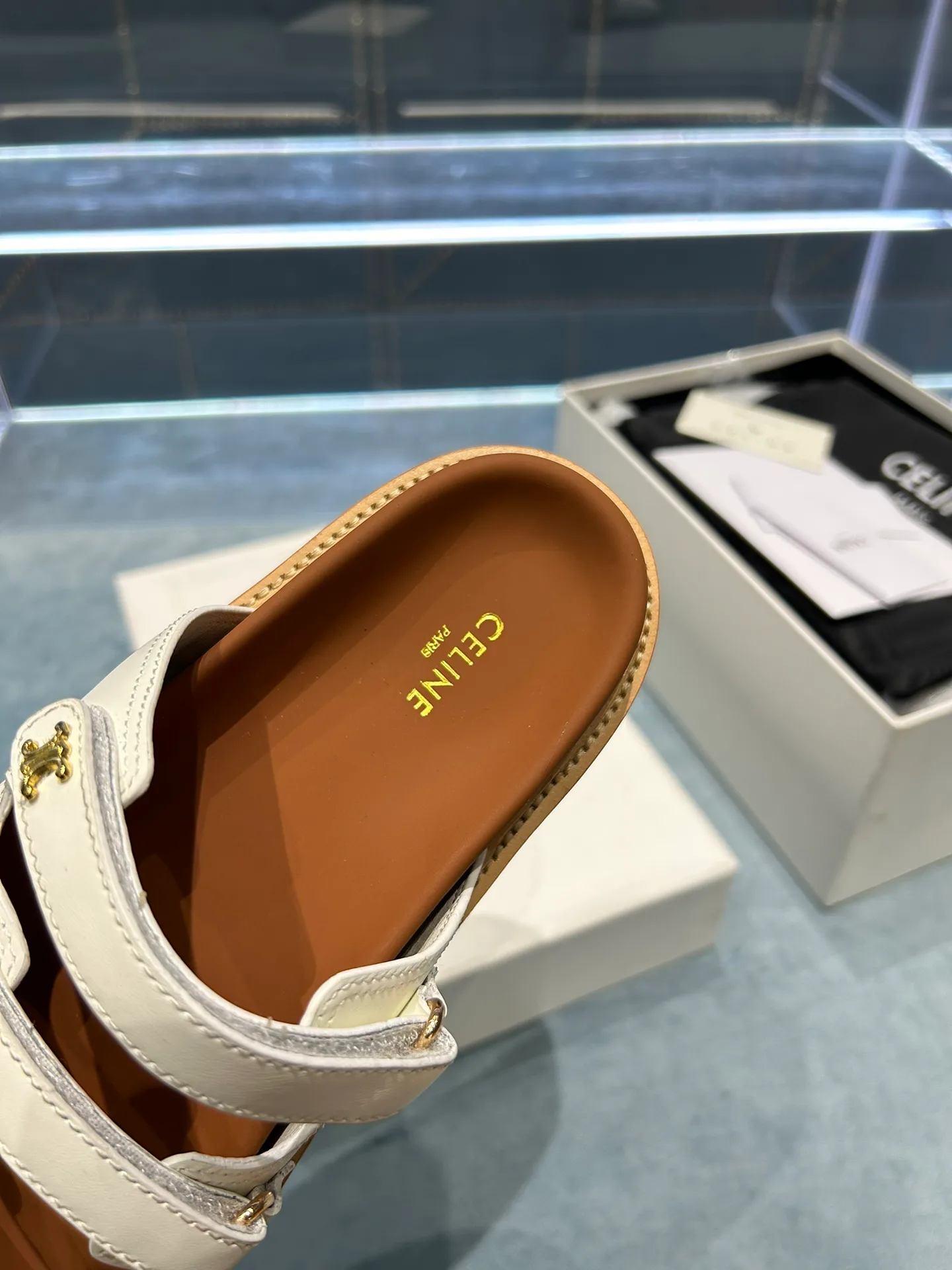 Шлепанцы Женские Celine 18962