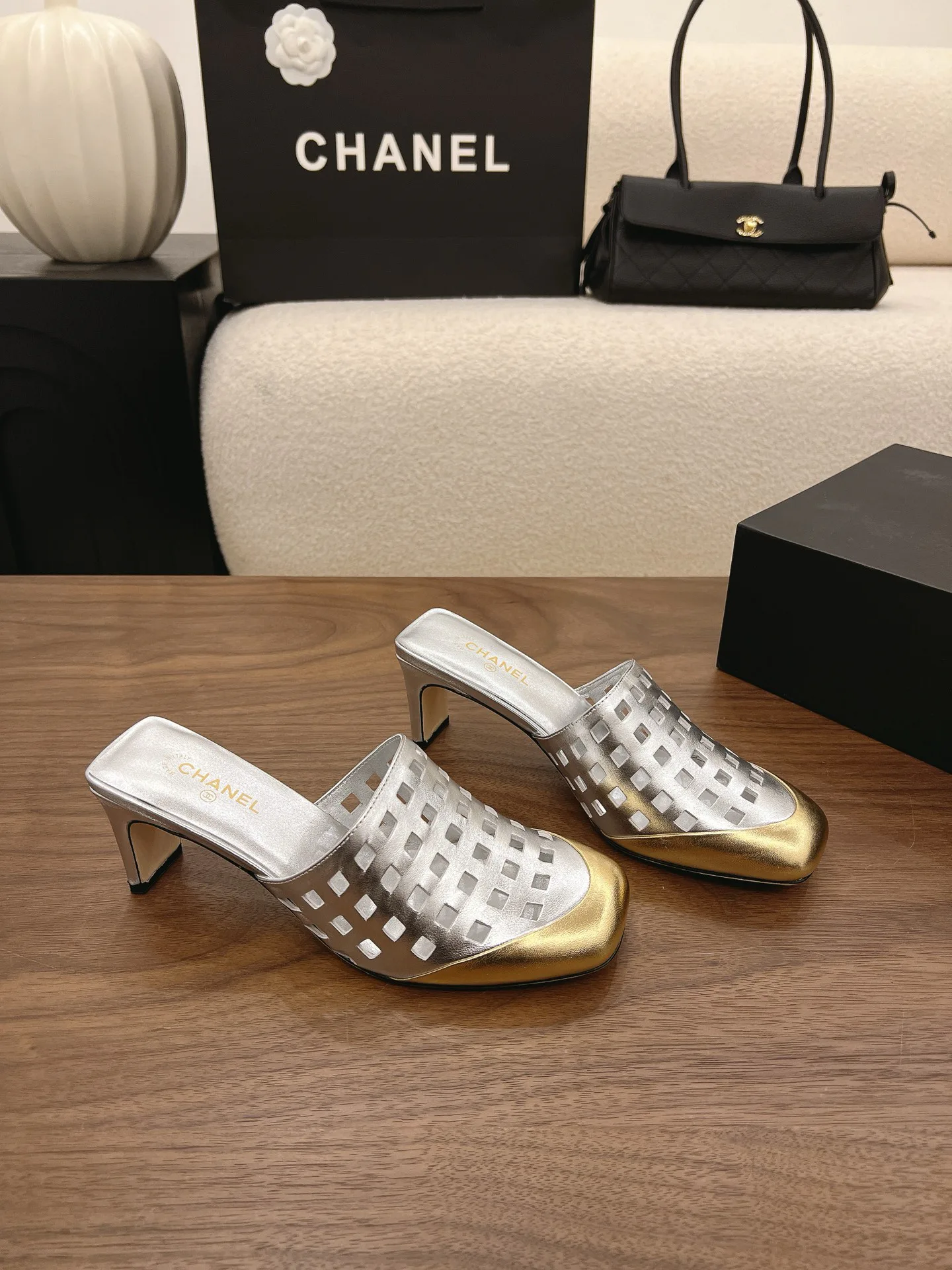 Босоножки Женские Chanel 16944152