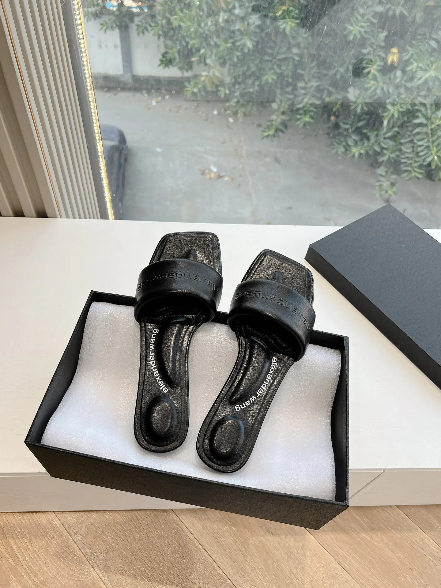 Шлепанцы Женские Alexander Wang 997