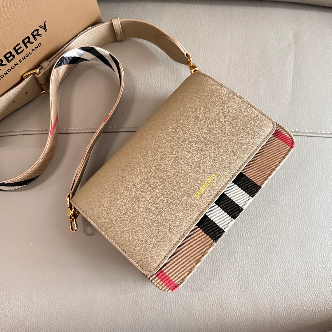 Сумки На Ремне Женские Burberry 5063056