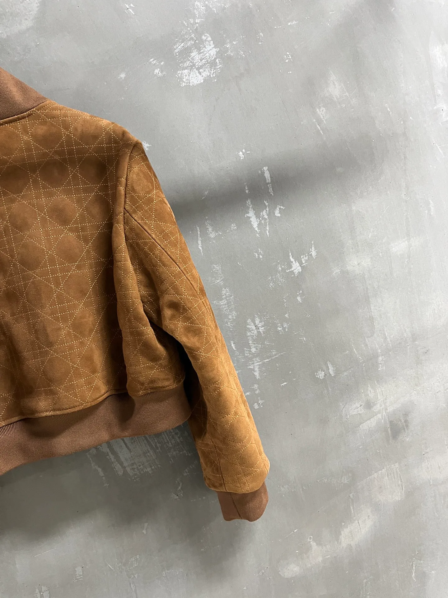 Кожаные Куртки И Дублёнки Женские Christian Dior 10783257