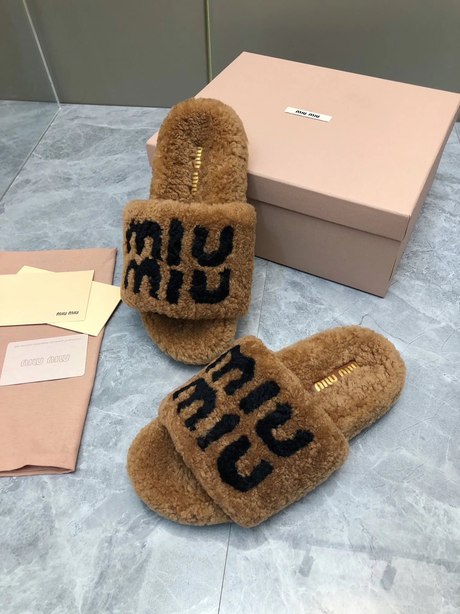Тапочки Женские Miu Miu 17906994