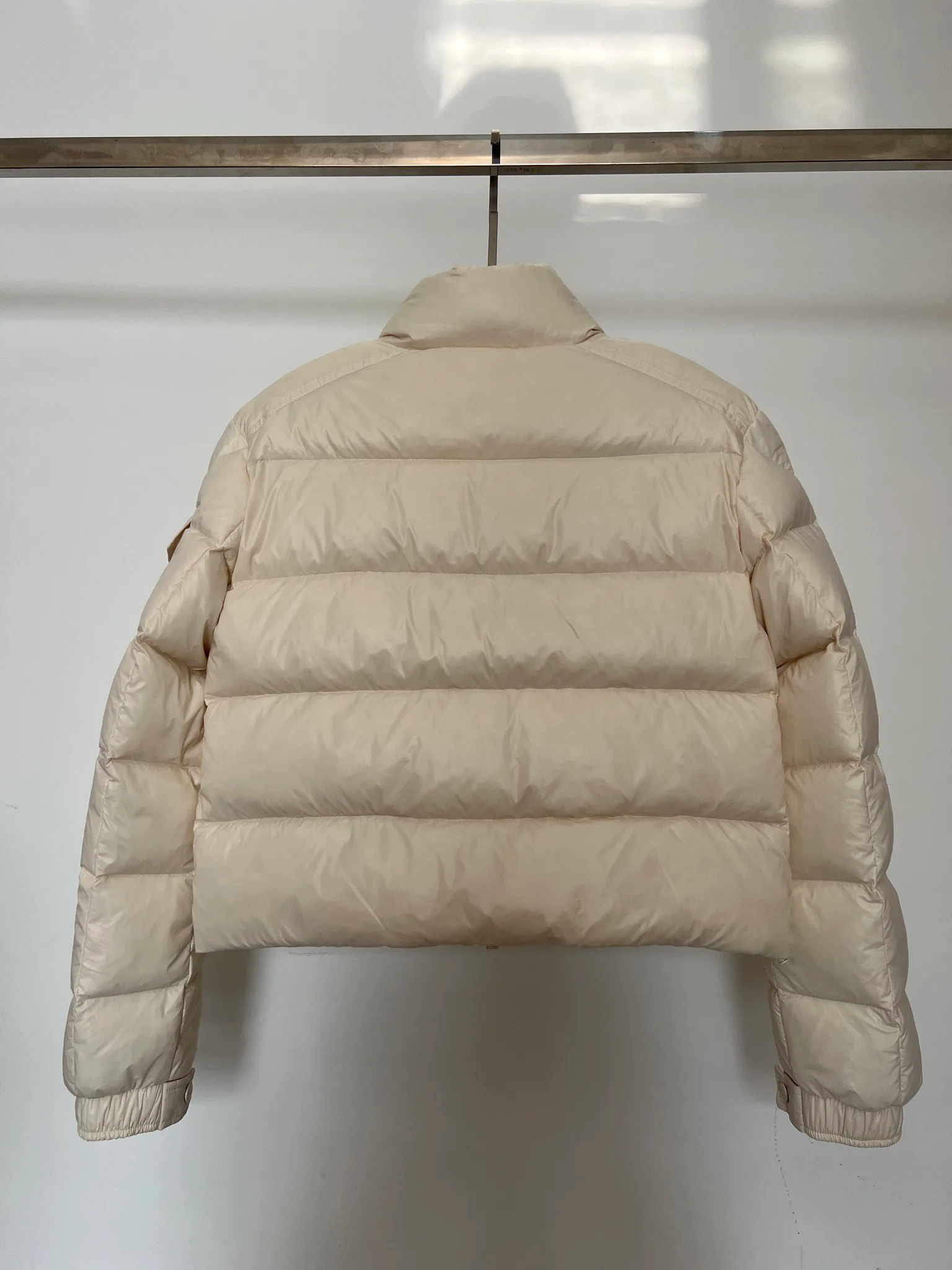 Куртки И Пуховики Женские Moncler 18416137