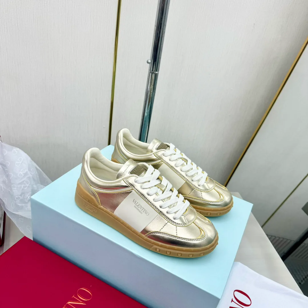 Кроссовки Женские Valentino 17955030