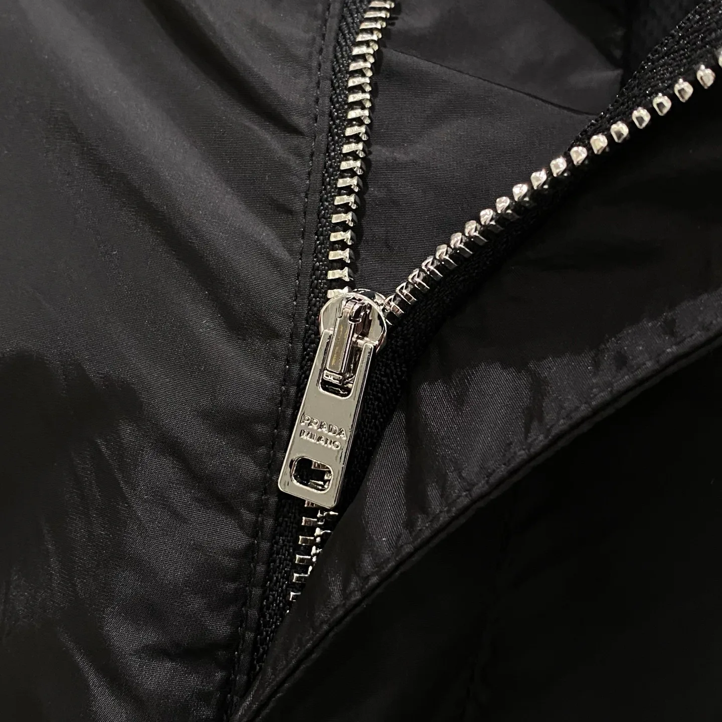 Брюки Мужские Prada 11622065