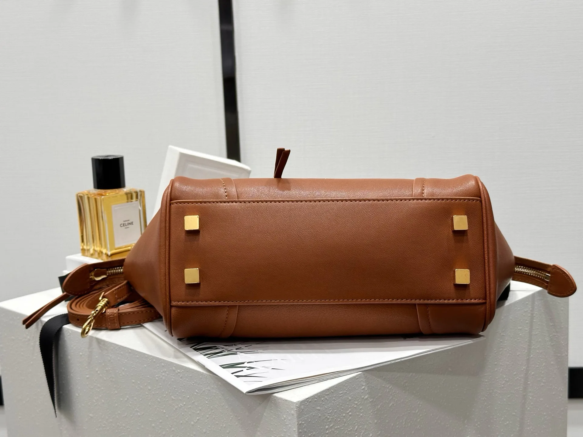 Классические Сумки Женские Celine 17802986