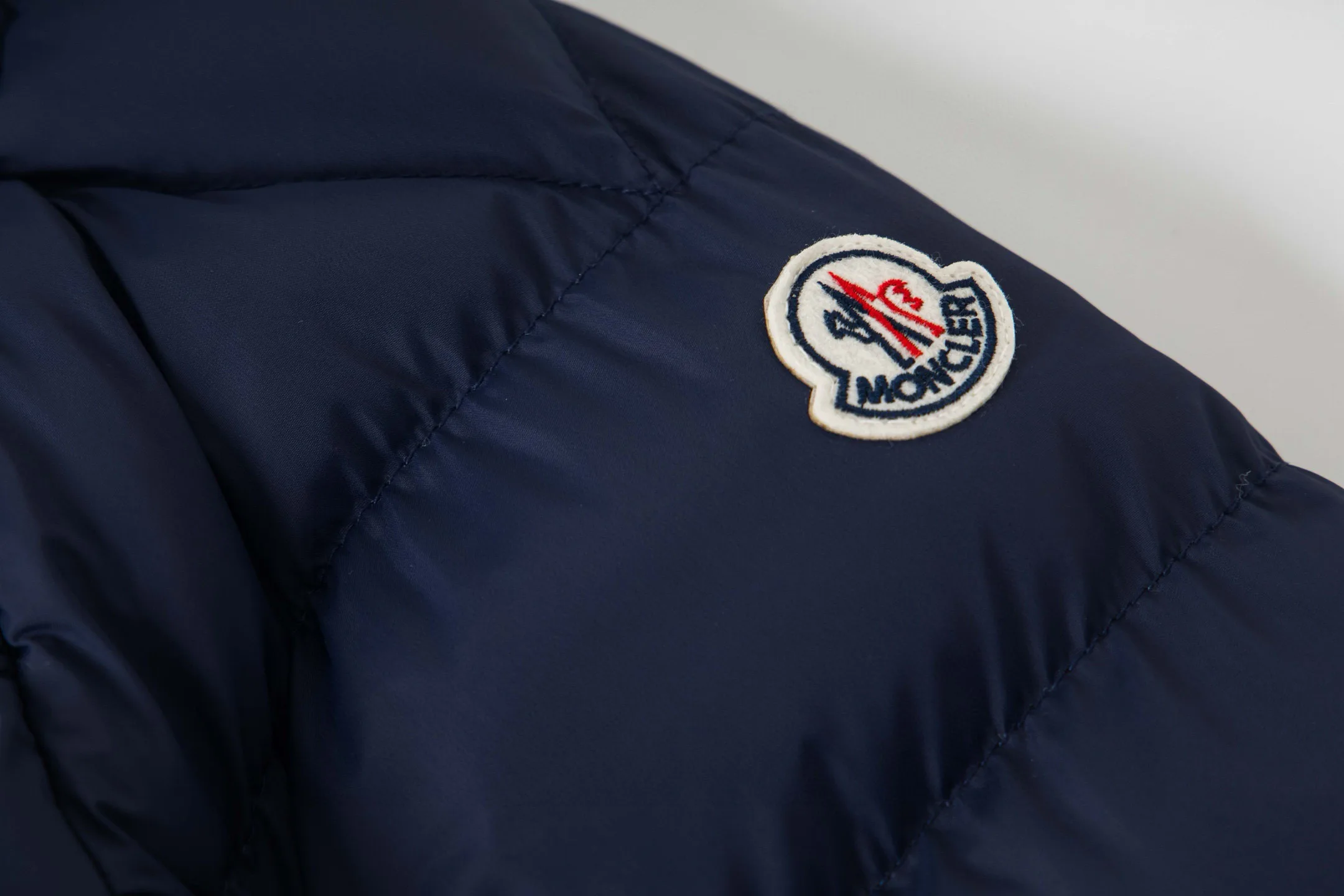 Куртки И Пуховики Женские Moncler 5380529