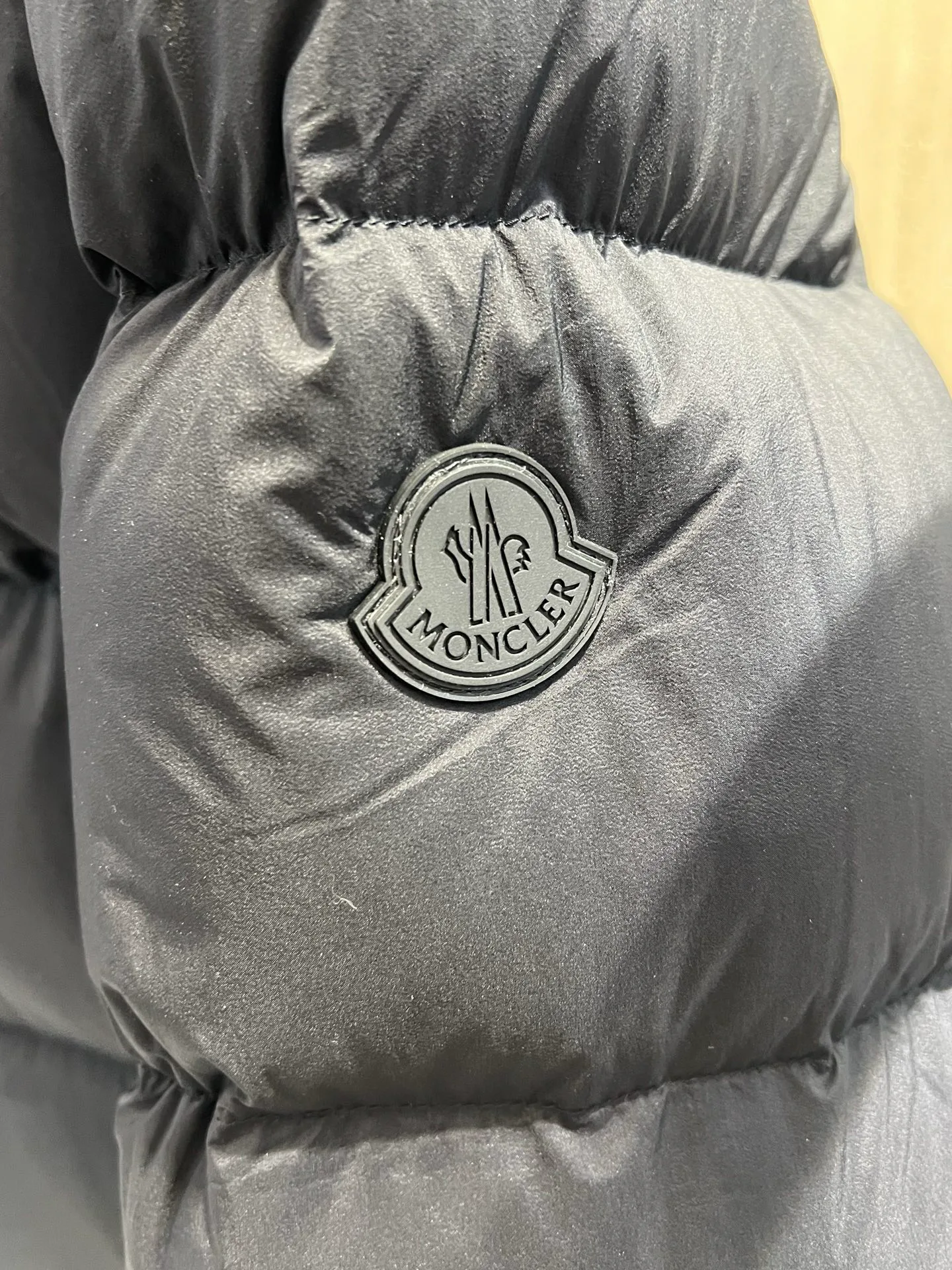 Куртки И Пуховики Мужские Moncler 18231560