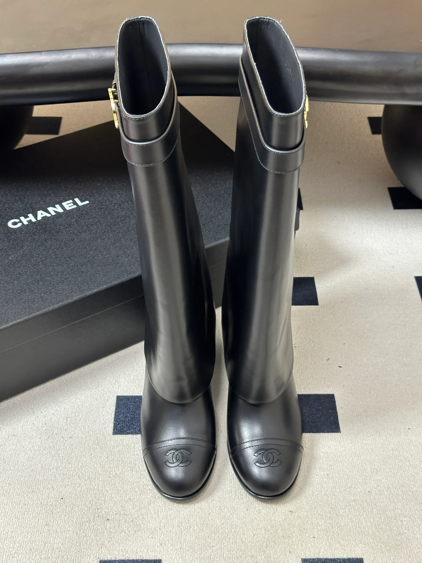 Сапоги Женские Chanel 18980500
