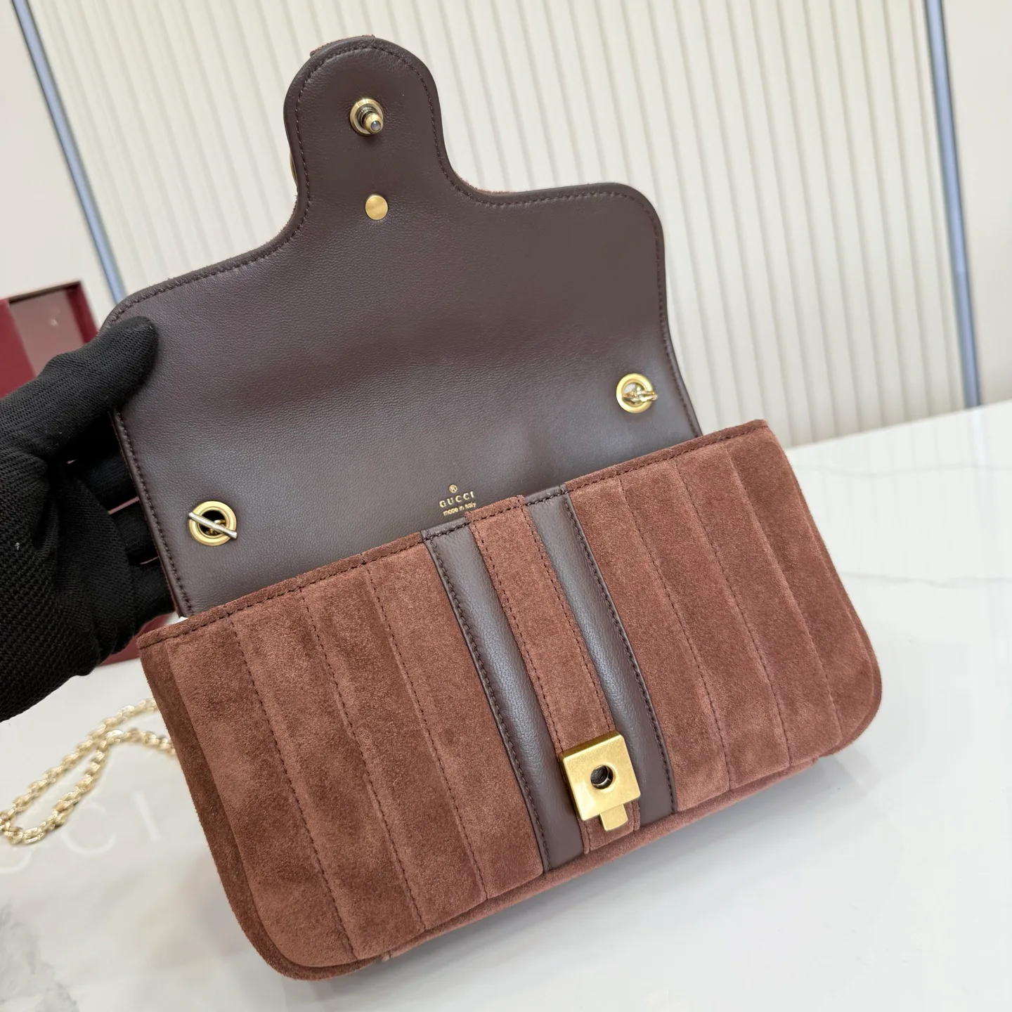 Классические Сумки Женские Gucci 18210738