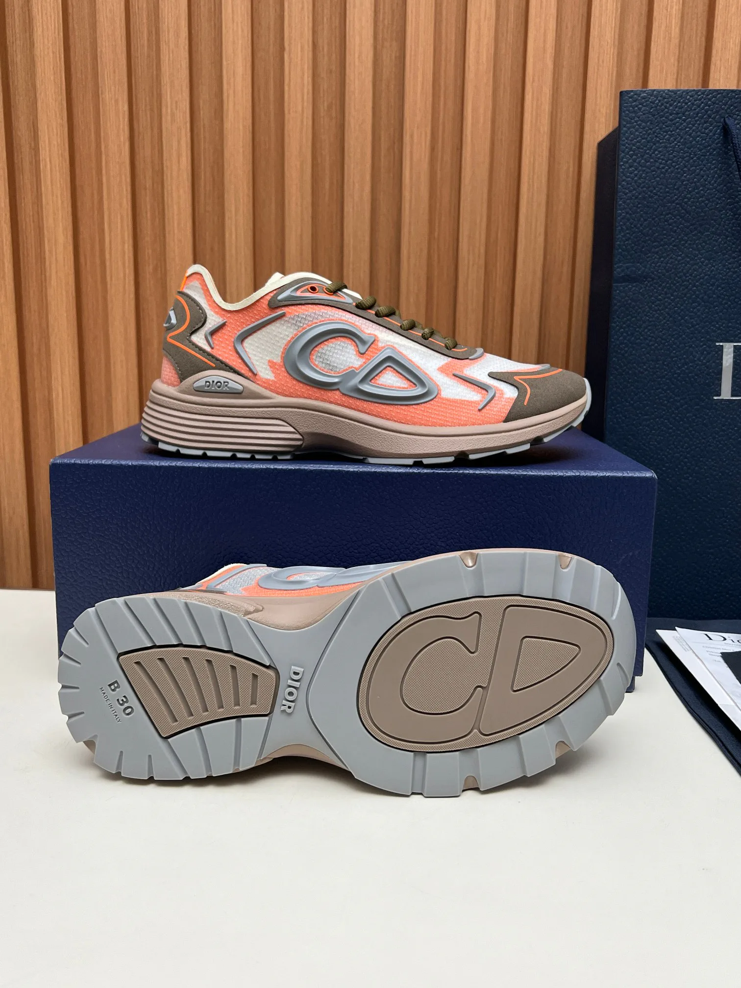 Кроссовки Женские Christian Dior 13406948