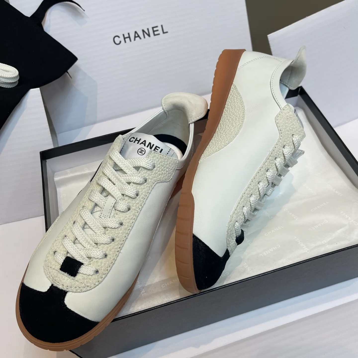 Кроссовки Женские Chanel 11412800