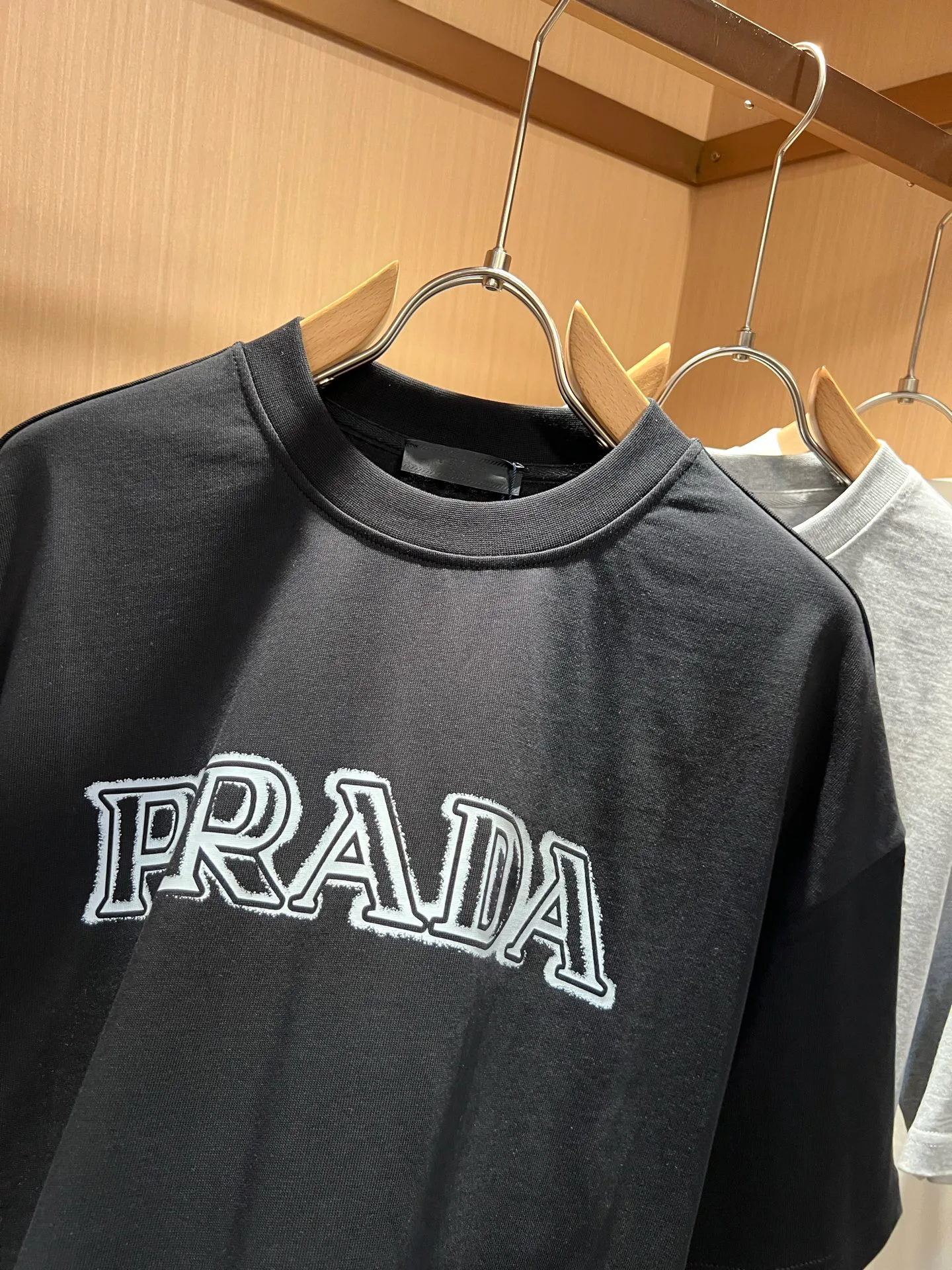 Футболки Женские Prada 11952799