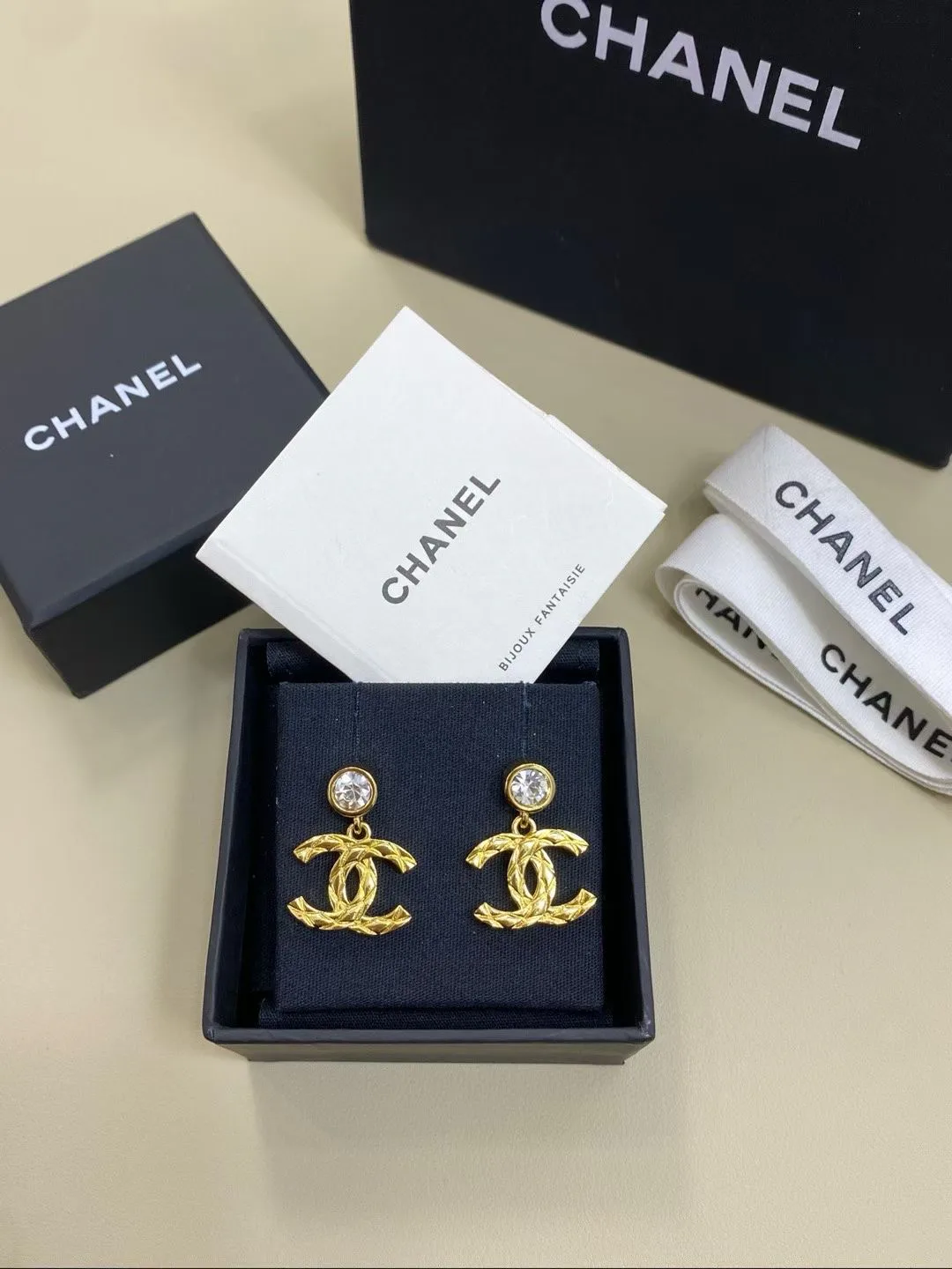 Бижутерия Chanel 11223552