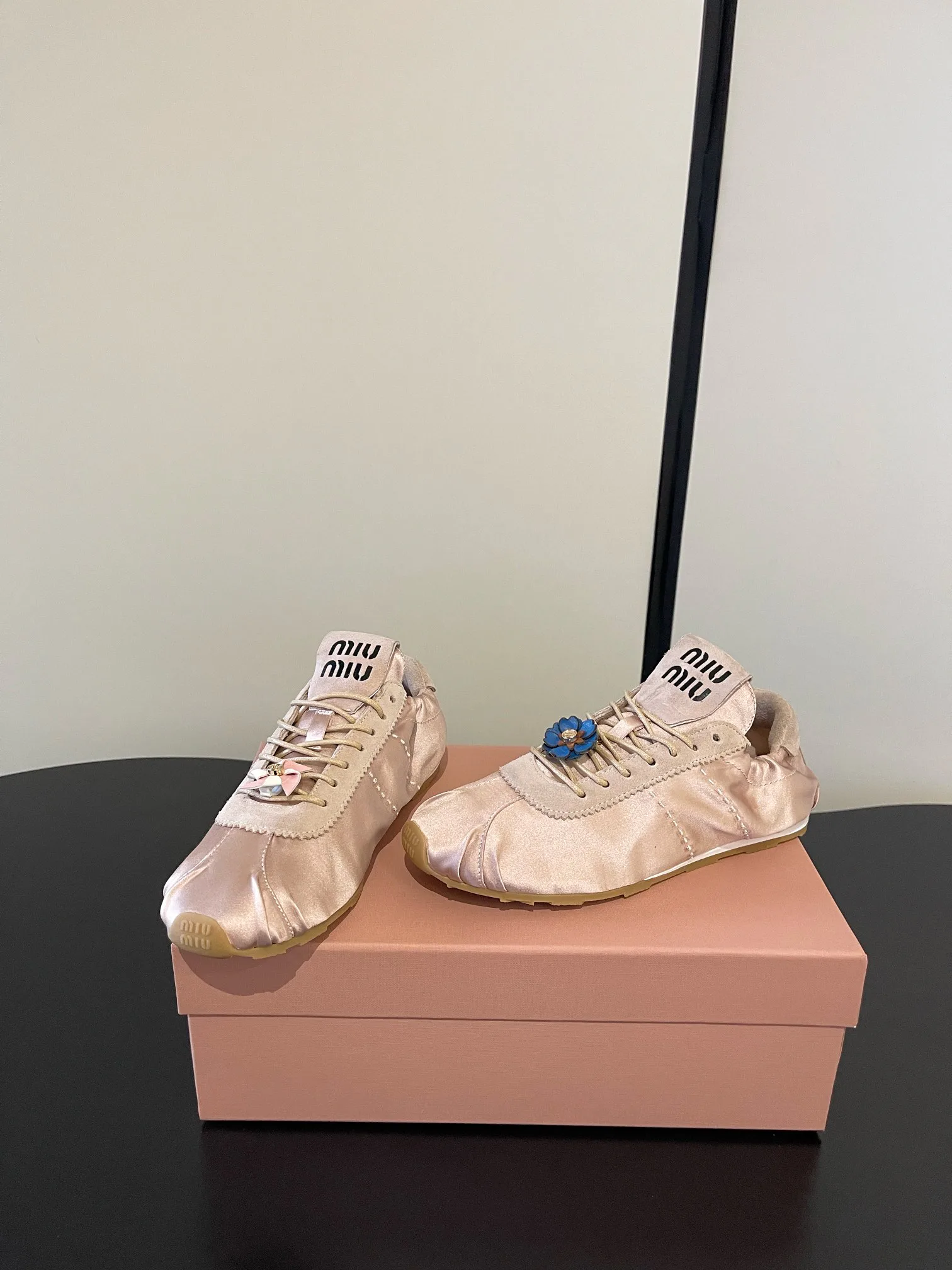 Кроссовки Женские Miu Miu 1706489