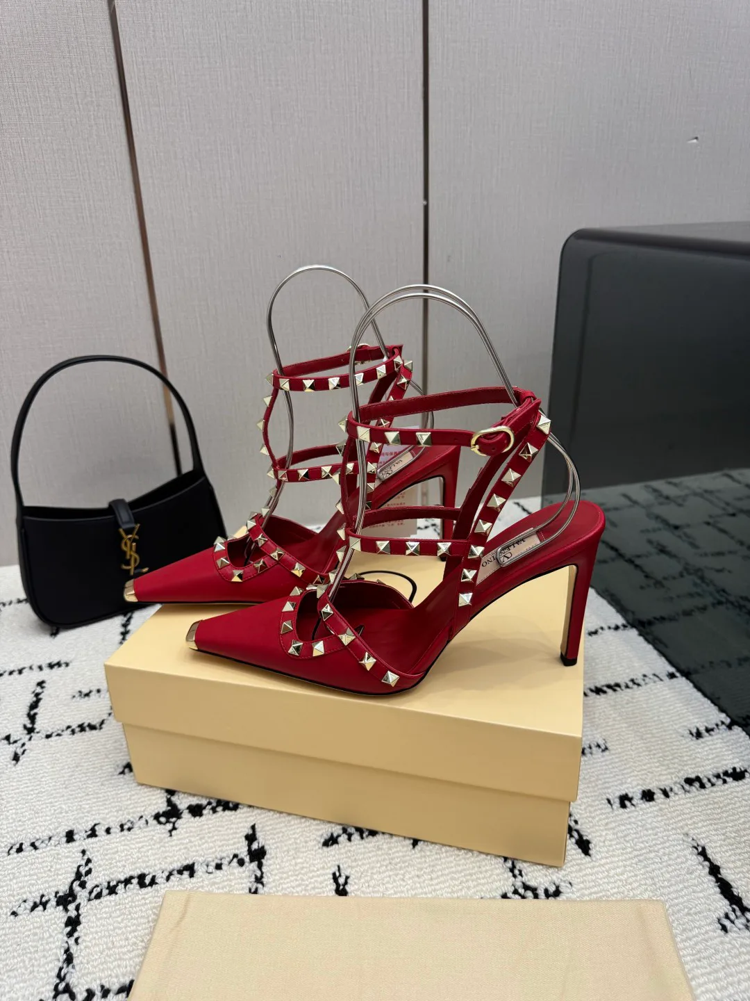 Босоножки Женские Valentino 17594491