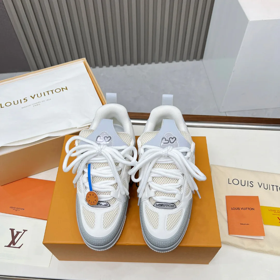 Кроссовки Женские Louis Vuitton 24814