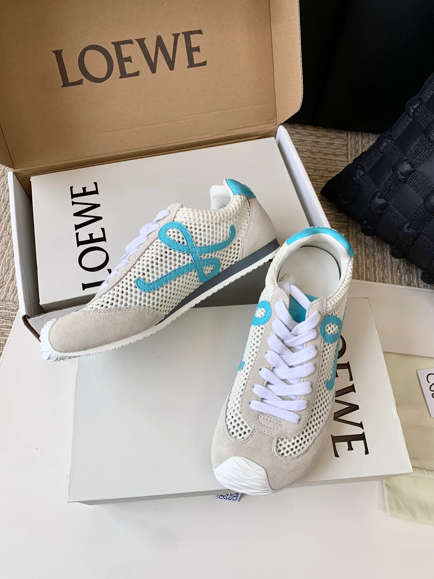 Кроссовки Женские Loewe 17539009