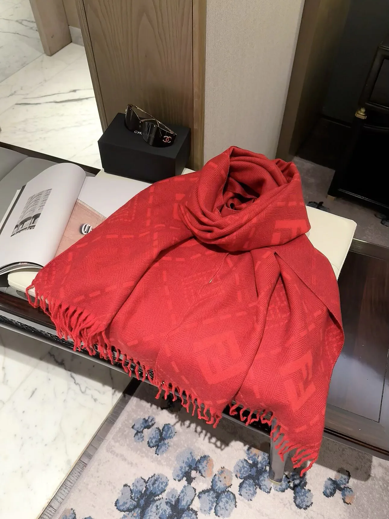Шарфы Fendi 18322460