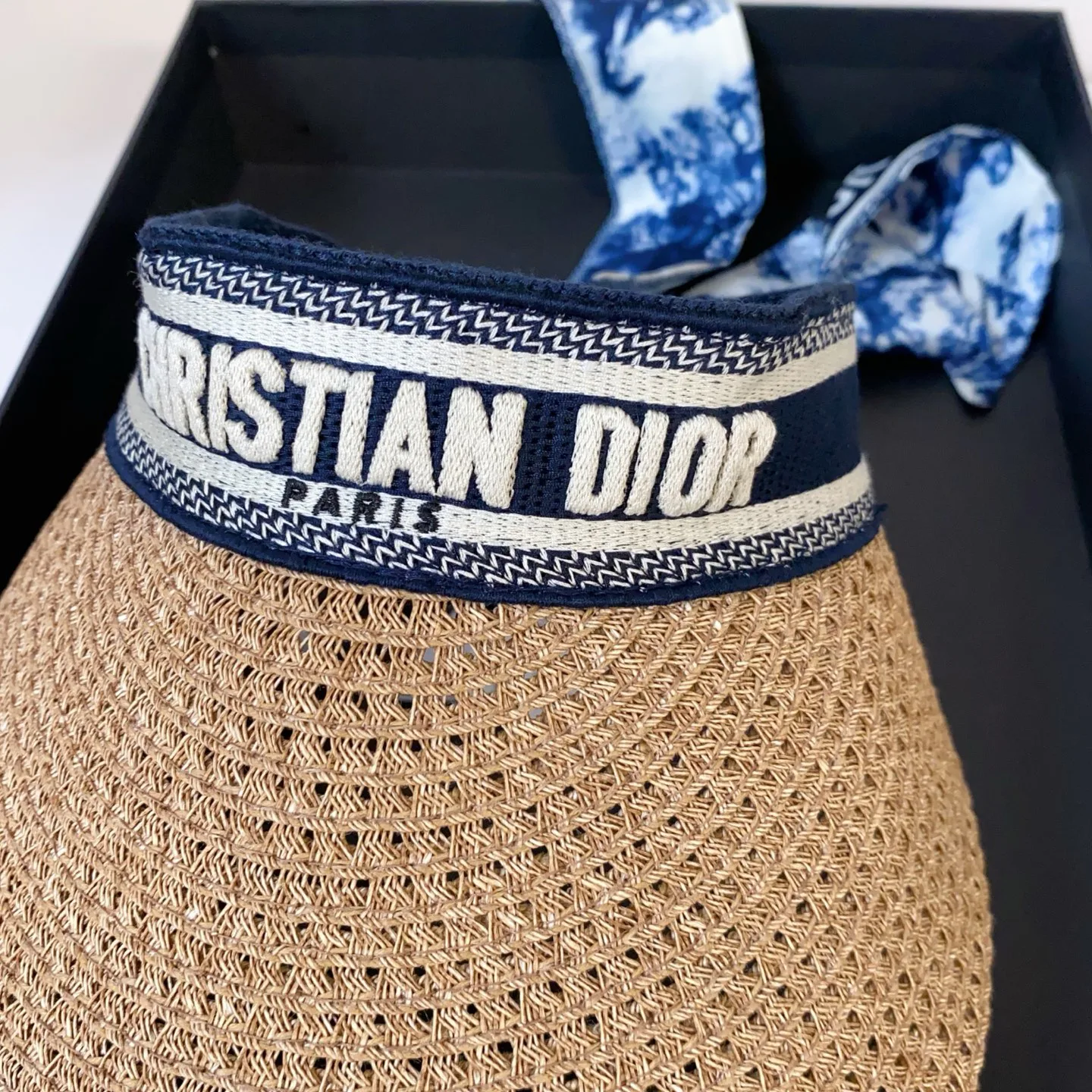 Головные Уборы Christian Dior 13294404