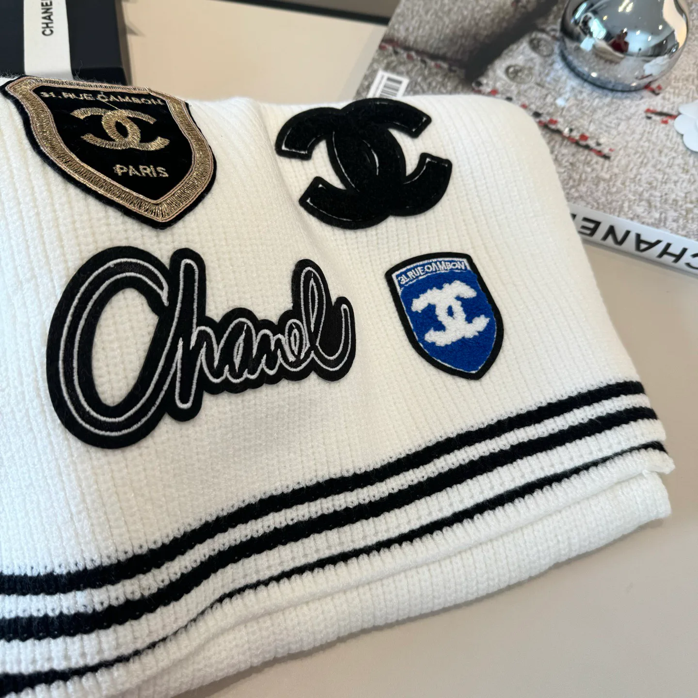 Шарфы Chanel 613409