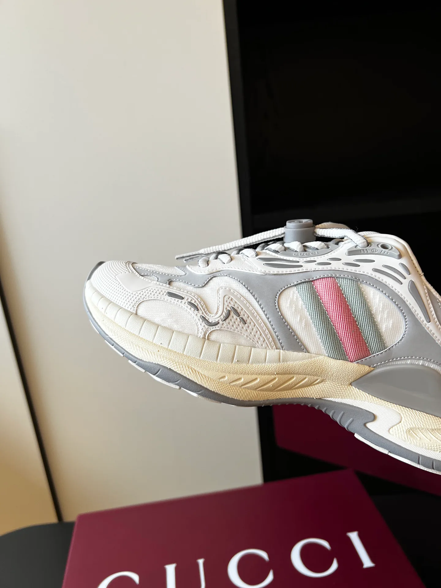 Кроссовки Женские Gucci 515291