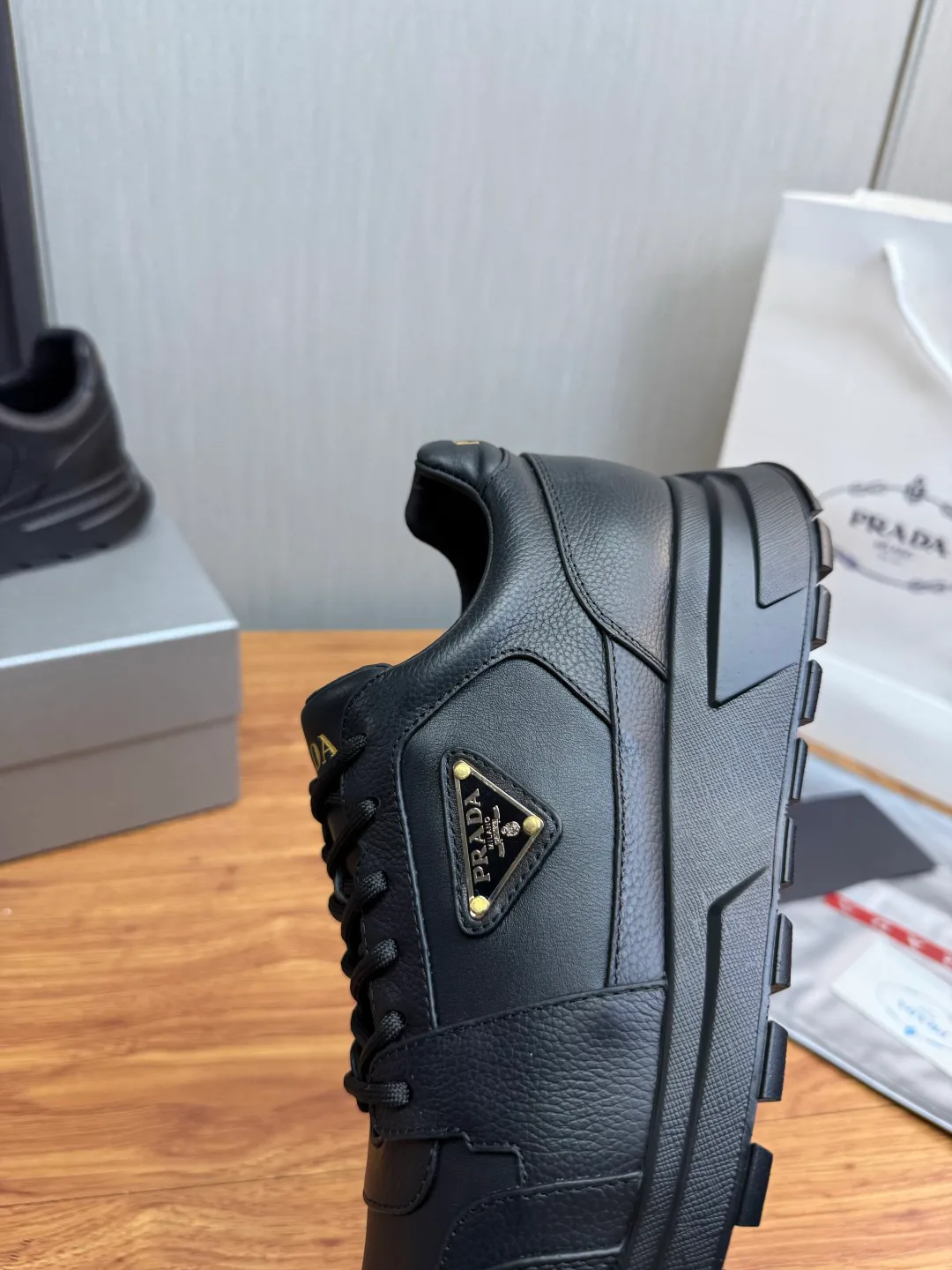Кроссовки Мужские Prada 18039813