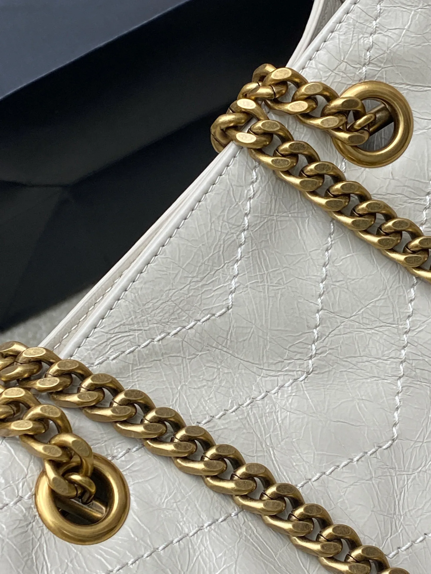 Классические Сумки Женские Saint Laurent 8988098