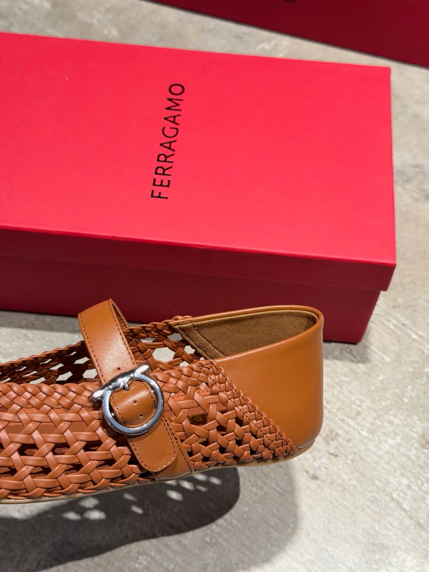 Балетки Женские Salvatore Ferragamo 18531691