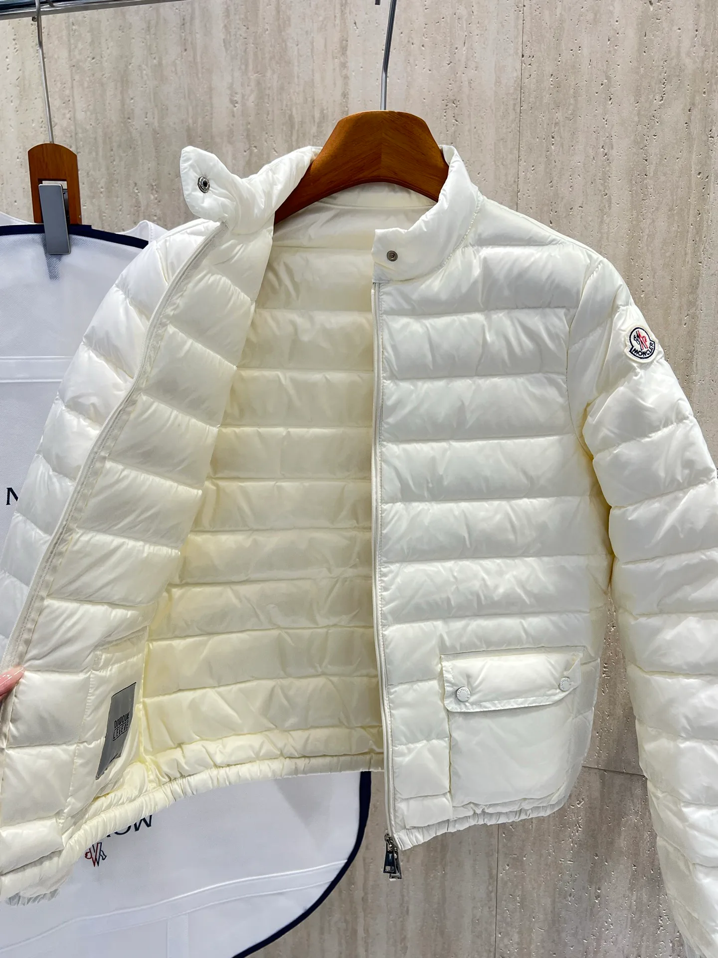 Куртки И Пуховики Женские Moncler 18212697